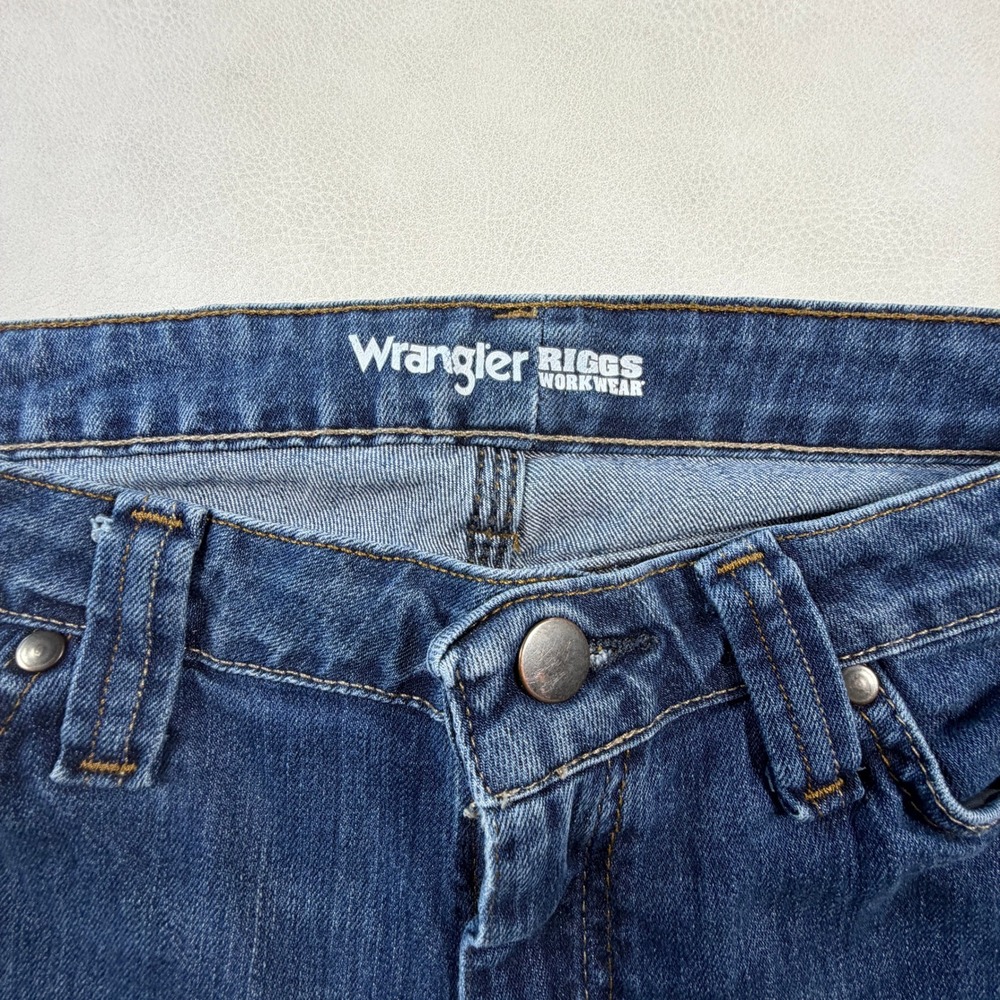 Wrangler Riggs Workwear Womens Bootcut Jeans Blue Medium Wash Size 4x30 - Picture 3 of 13